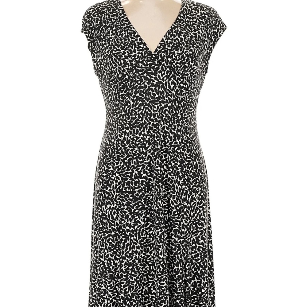 Preowned Jones of New York Black and White Dress size 8
